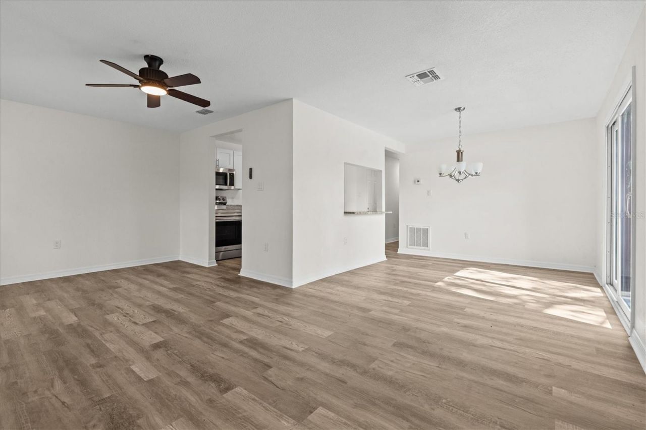 4903 Lake Ridge Road , Unit GE, Orlando, FL 32808 Photo