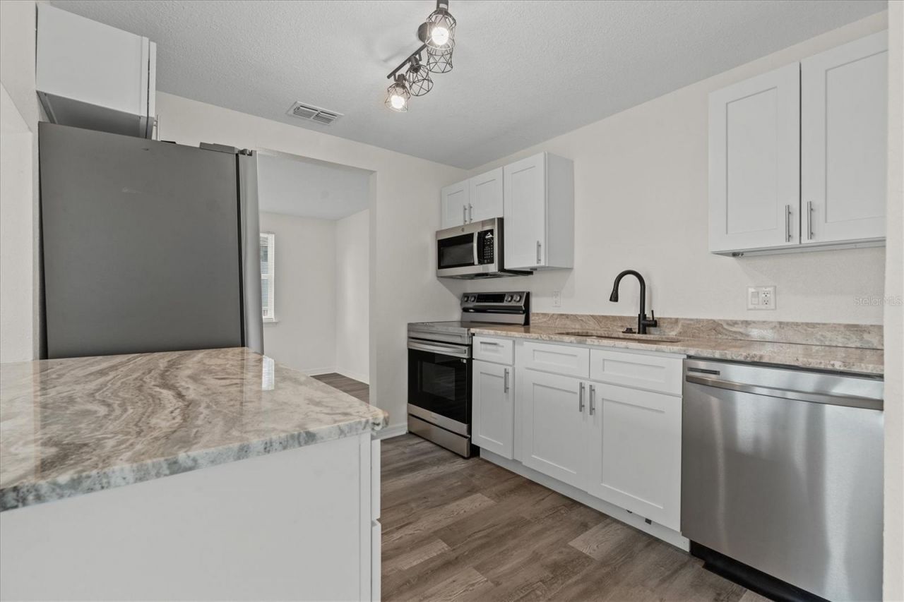 4903 Lake Ridge Road , Unit GE, Orlando, FL 32808 Photo