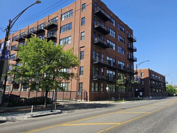 2323 W Pershing Road, Unit 230, Chicago, IL 60609