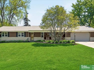 5307 Newport Avenue, Omaha, NE 68152