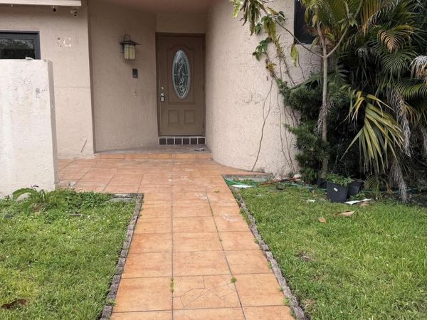 2700 S University Drive, Unit 4c, Davie, FL 33328