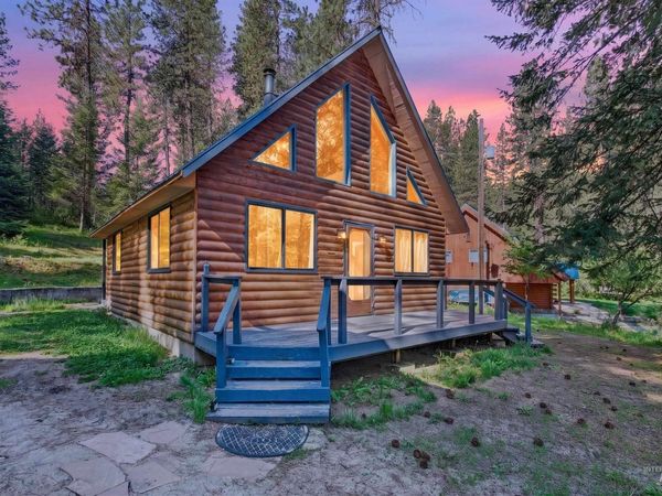 5 Pump House Rd, Garden Valley, ID 83622