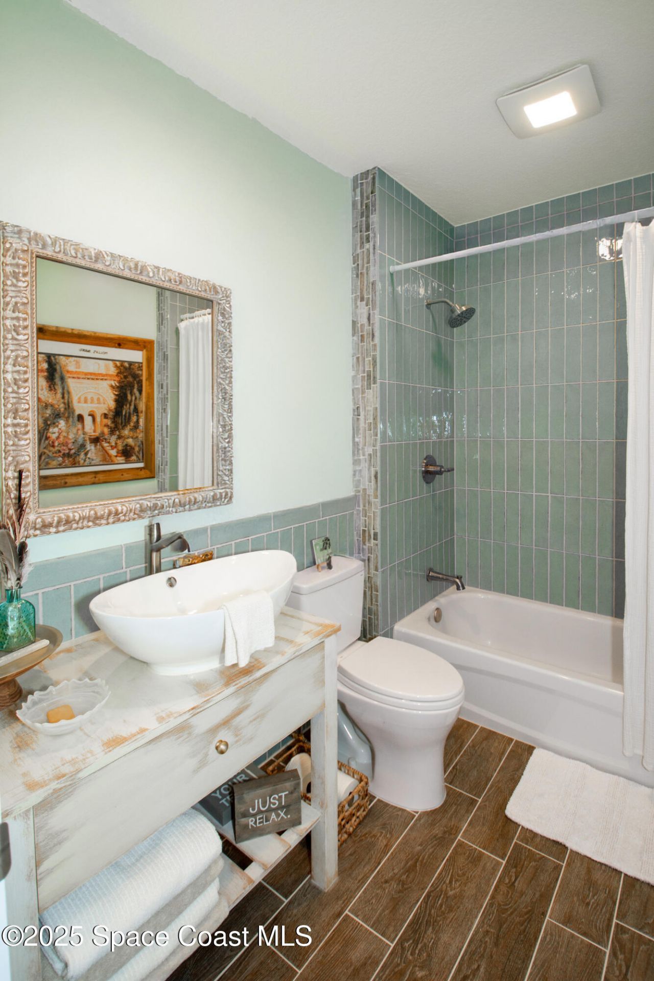 22 Harbour Isle Drive W , Unit 204, Fort Pierce, FL 34949 Photo