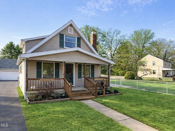 711 Sawyer Road, Toledo, OH 43615