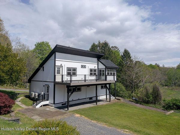 6 Wang Drive, Craryville, NY 12521