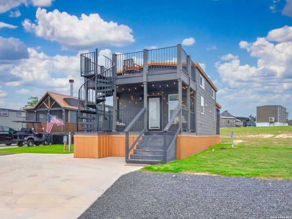 5386 Ranch Road 1376, UNIT 205, Fredericksburg, TX 78624