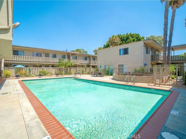 3325 Santa Fe Avenue, Unit 110, Long Beach, CA 90810