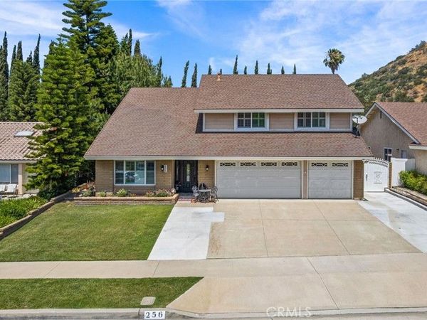 256 N Quail Lane, Orange, CA 92869