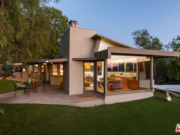 3624 Buena Park Drive, Studio City, CA 91604