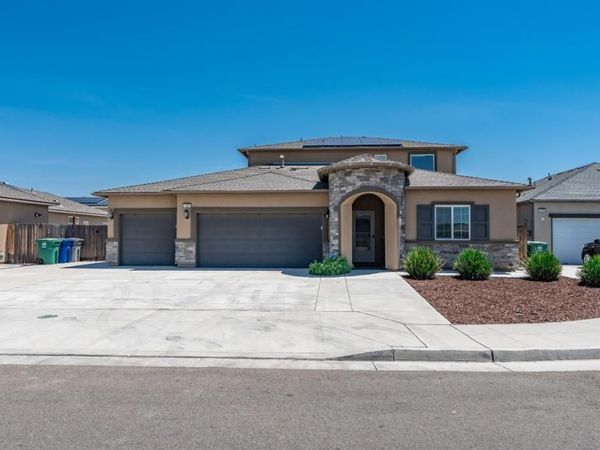 1381 Riverbank Drive, Madera, CA 93637