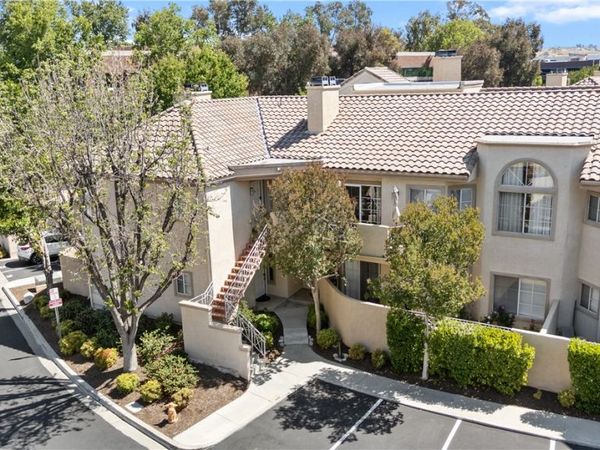 23921 Del Monte DR, Unit 34, Valencia, CA 91355