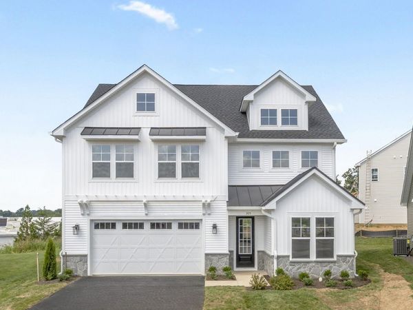 305 SUNBIRD LN , Waynesboro, VA 22980