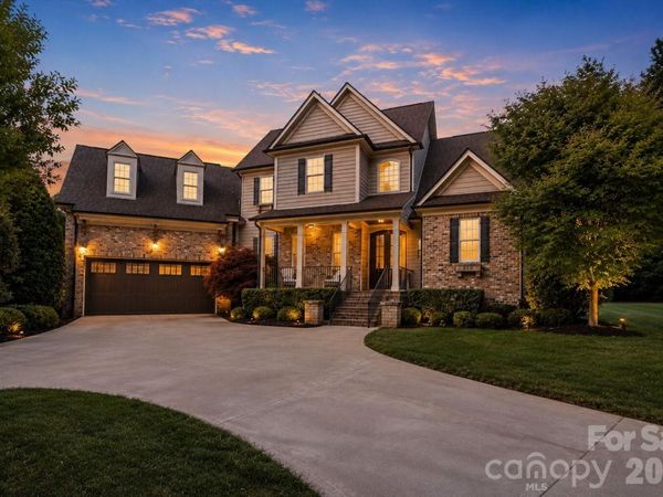 310 Sundown Road , Mooresville, NC 28117