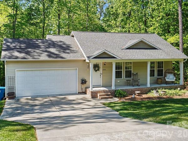 7250 Empire Drive , Mount Pleasant, NC 28124
