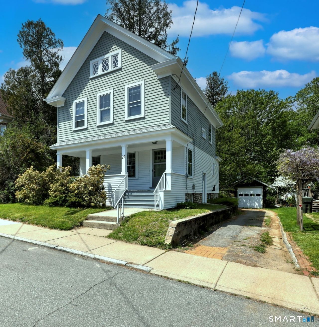 27 Gorton, New London, CT 06320 Main Photo