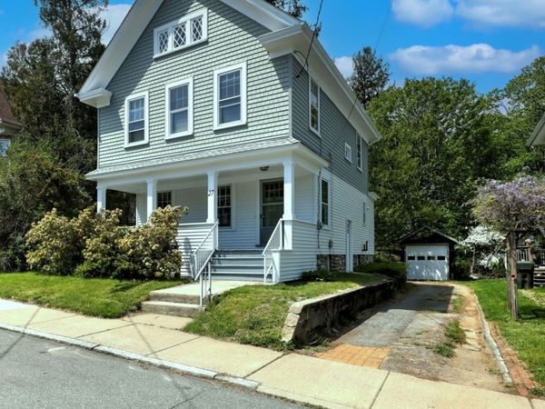 27 Gorton, New London, CT 06320