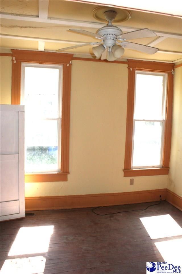 383 W Broad St. Photo 18