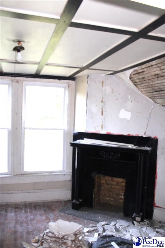 383 W Broad St. Photo 21