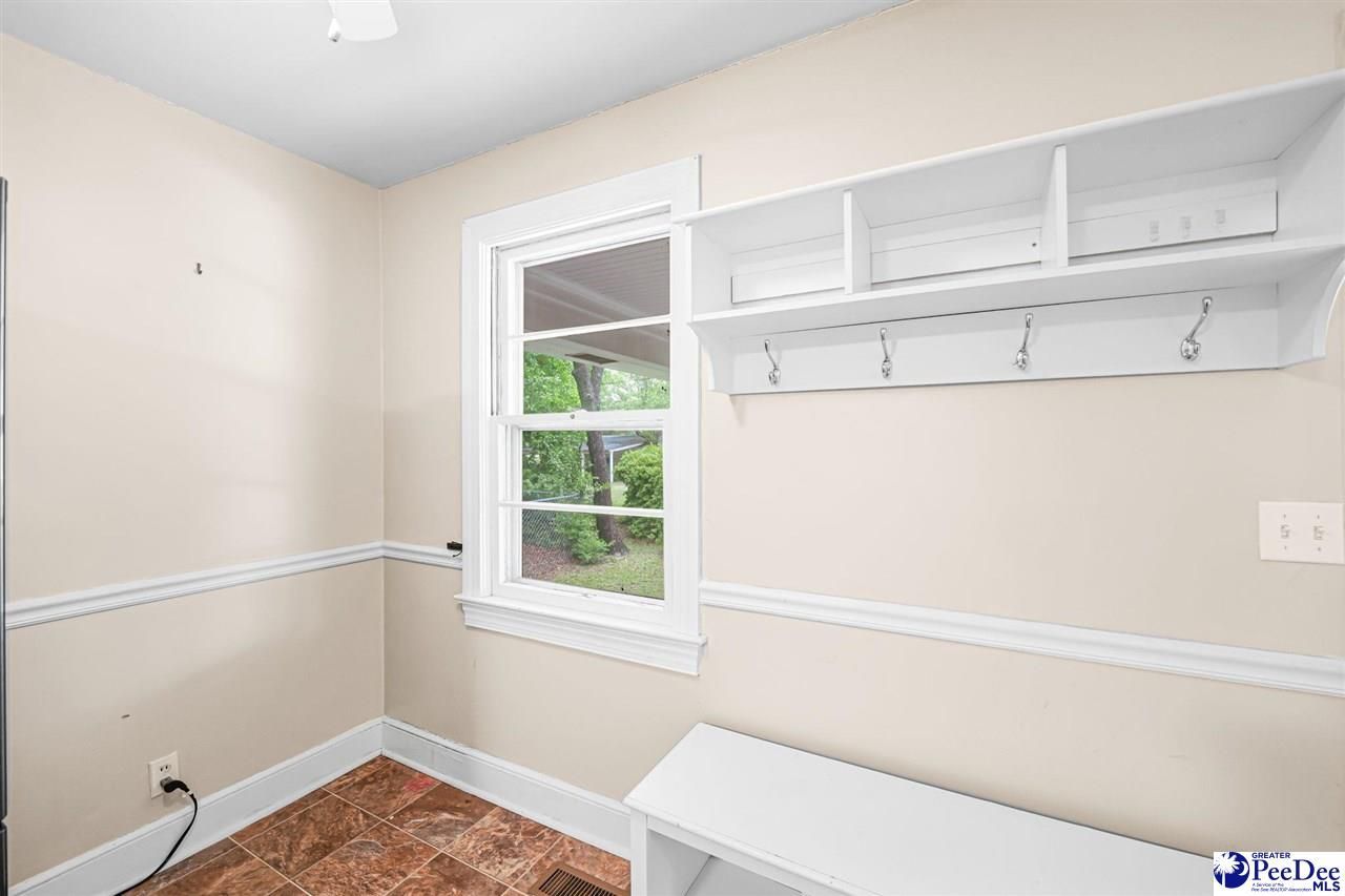 1009 Cherokee Road Photo 6