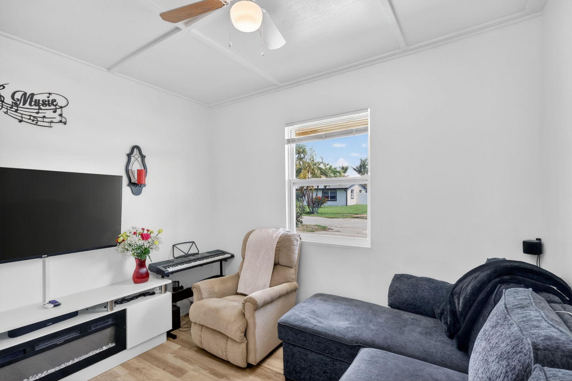 361 W 21st Street, Riviera Beach, FL 33404 Photo