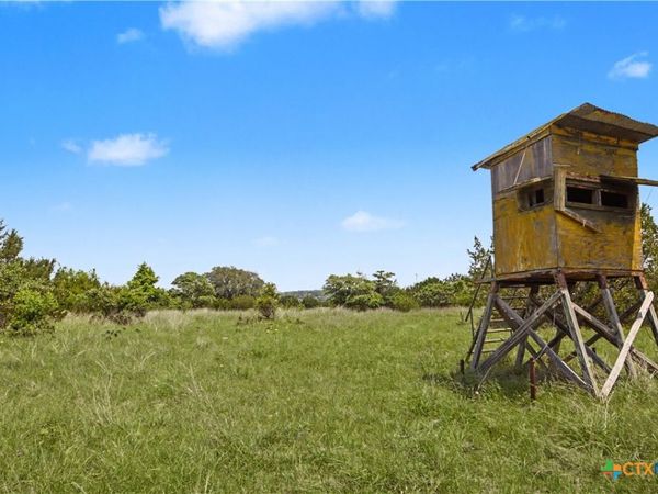 179 E County Road 318 , Goldthwaite, TX 76844