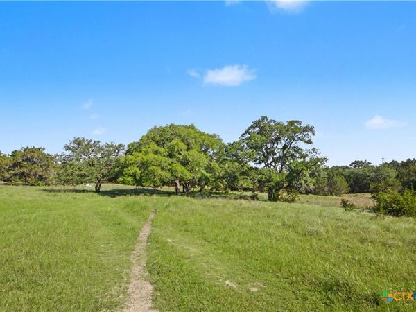 179 E County Road 318 , Goldthwaite, TX 76844