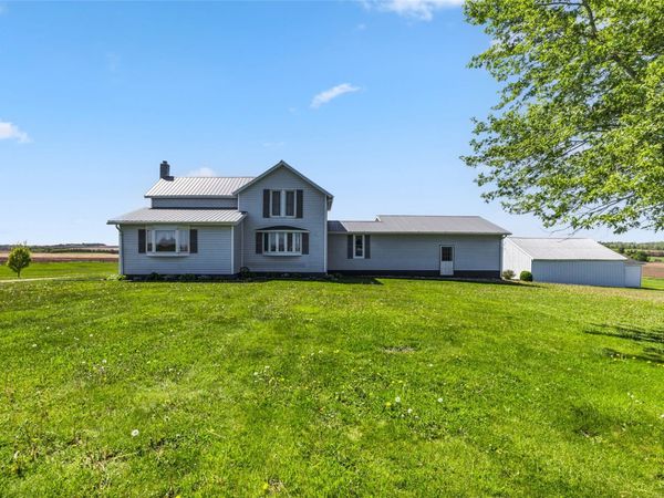 1454 58th Street , Dysart, IA 52229