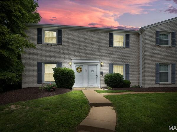 4020 Paule Avenue, St Louis, MO 63125