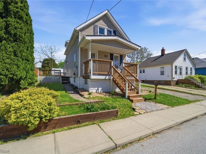 241 King Street, Fairport Harbor, OH 44077 Photo 3