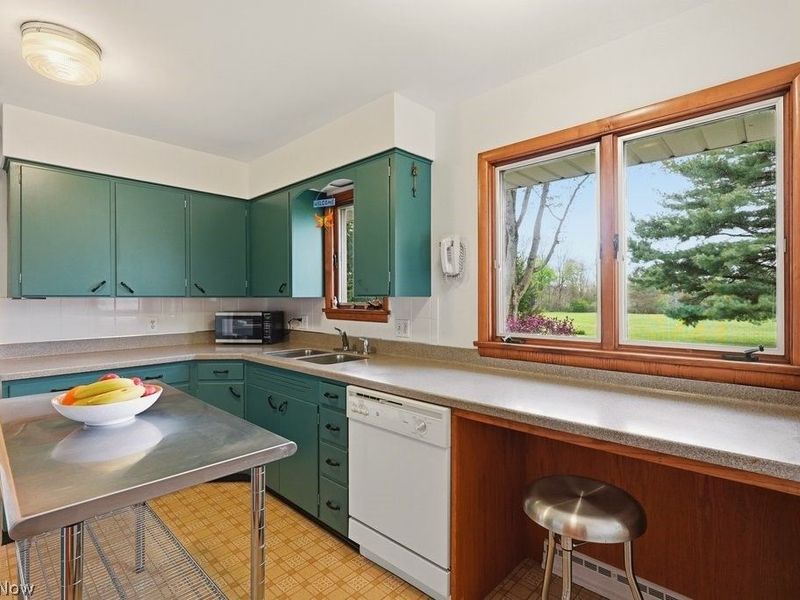 7866 N Boyden Road, Northfield, OH 44067 Photo 4