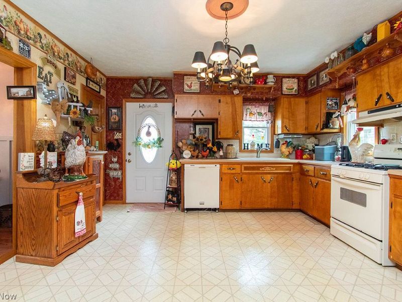 4054 S Medina Line Road, Norton, OH 44203 Photo 5