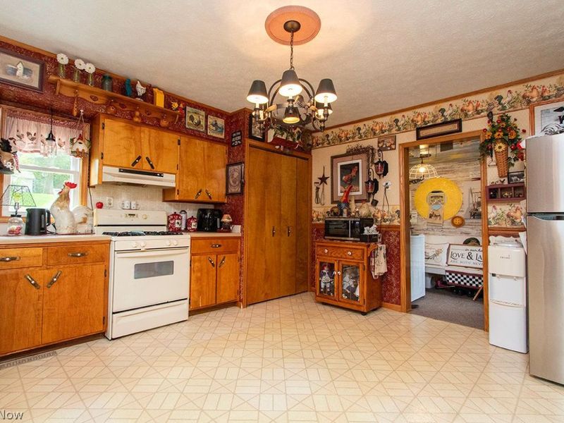 4054 S Medina Line Road, Norton, OH 44203 Photo 7