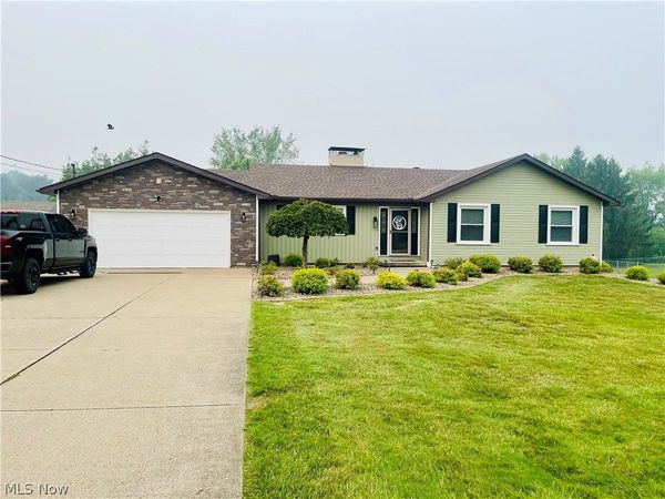 894 Brunstetter Road SW, Warren, OH 44481