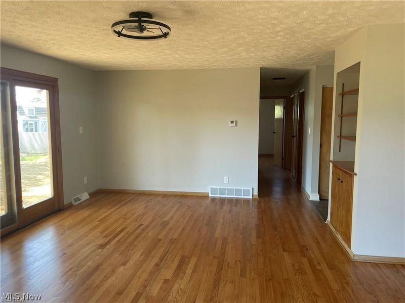 8045 Royal Ridge Drive , Parma, OH 44129 Photo 15
