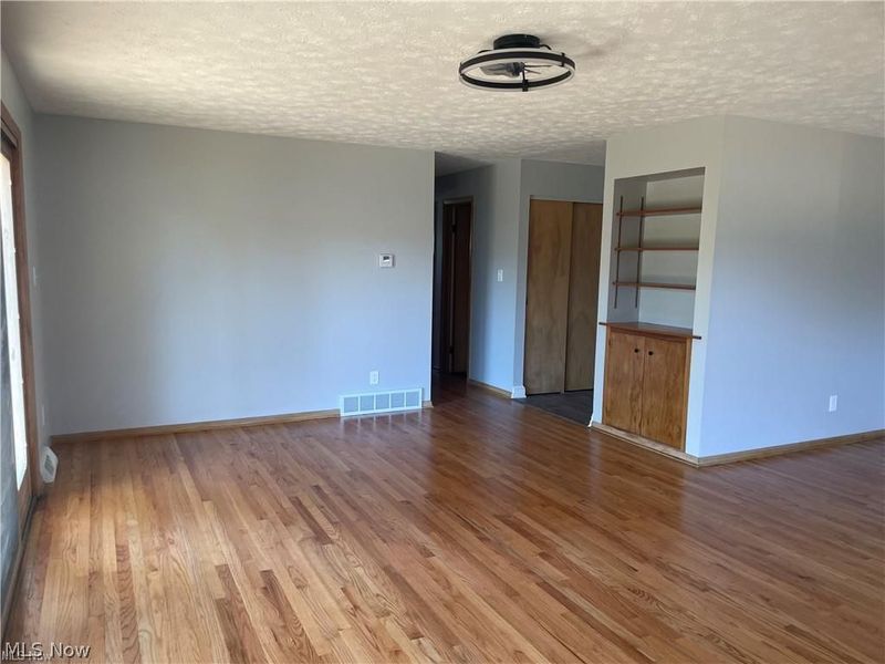 8045 Royal Ridge Drive , Parma, OH 44129 Photo 16