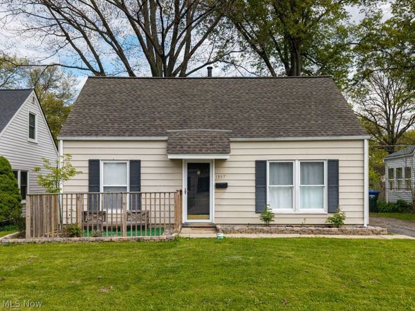 1957 Tudor Street , Cuyahoga Falls, OH 44221
