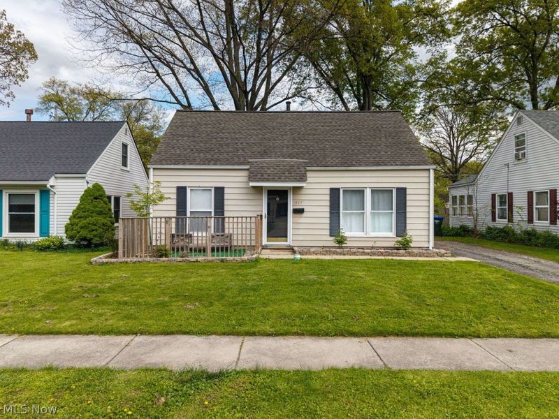 1957 Tudor Street, Cuyahoga Falls, OH 44221 Photo 2