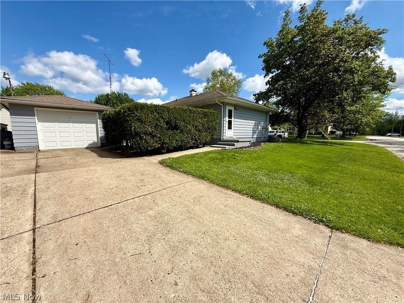 1710 Halbert Drive , Youngstown, OH 44514 Photo 23