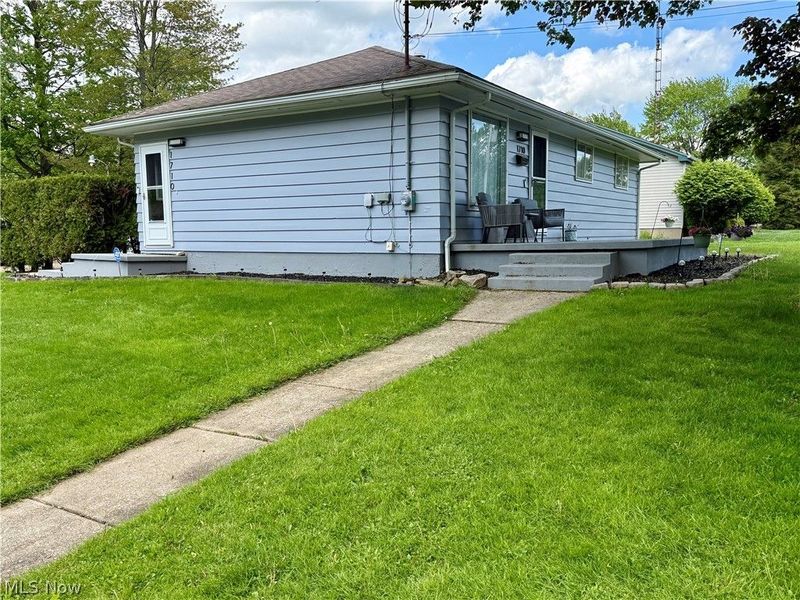 1710 Halbert Drive , Youngstown, OH 44514 Photo 4