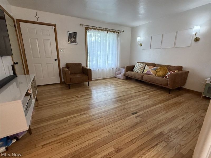 1710 Halbert Drive , Youngstown, OH 44514 Photo 6