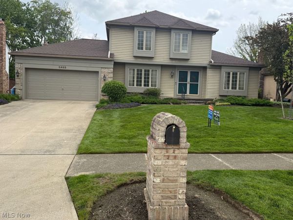 3465 Middlepost Lane , Rocky River, OH 44116