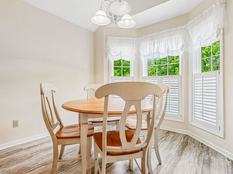 21293 Woodview Circle, Strongsville, OH 44149 Photo 14