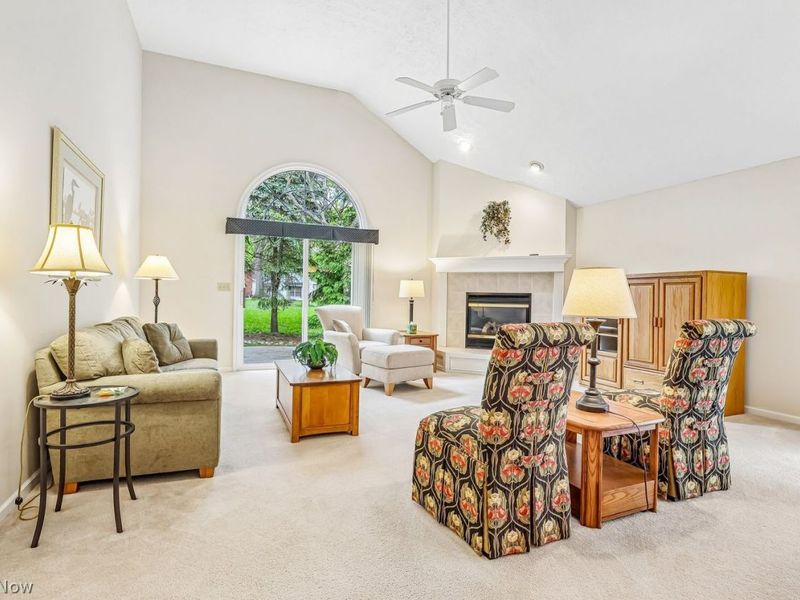 21293 Woodview Circle, Strongsville, OH 44149 Photo 2
