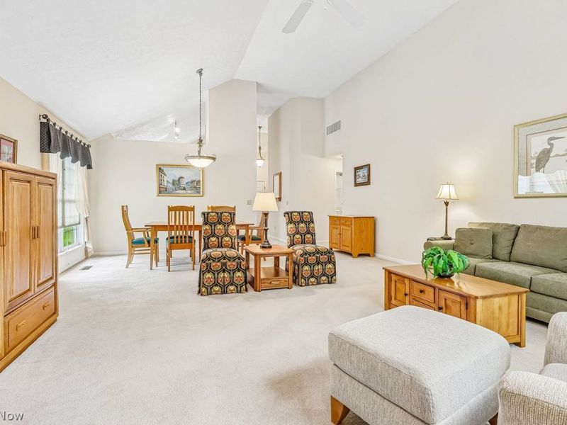 21293 Woodview Circle, Strongsville, OH 44149 Photo 4