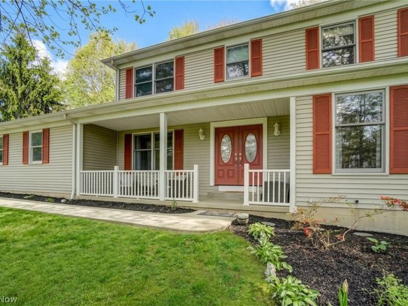 7901 Pettibone Road, Chagrin Falls, OH 44023 Photo 1