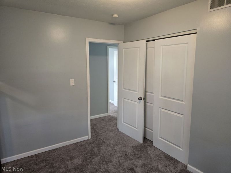 17253 Howe Road , Strongsville, OH 44136 Photo 13