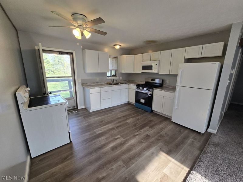 17253 Howe Road , Strongsville, OH 44136 Photo 8