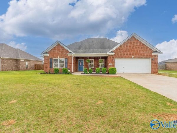 114 Evergreenview Drive, Hazel Green, AL 35750