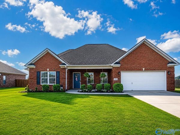 114 Evergreenview Drive, Hazel Green, AL 35750
