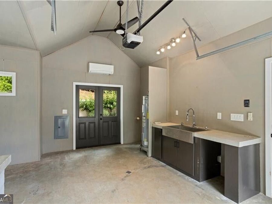 Property Image 73